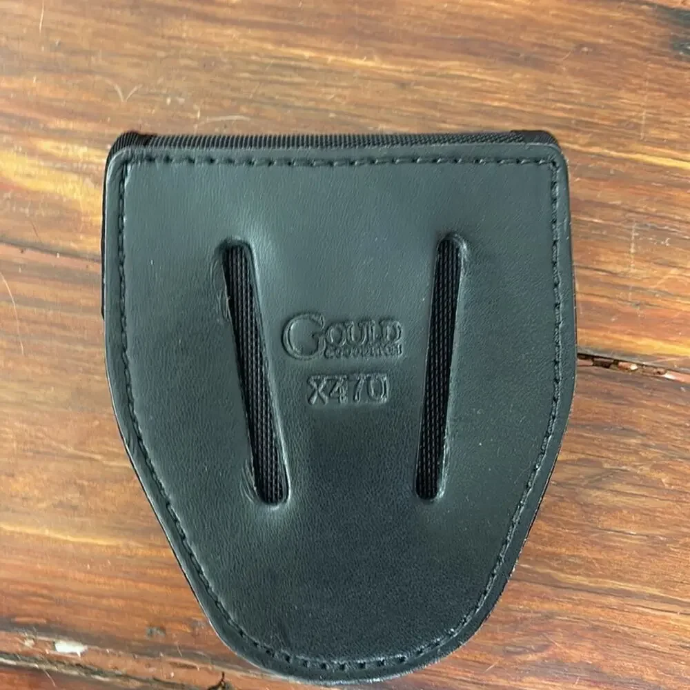 Gould & Goodrich Law Enforcement LEO Military belt single handcuff pouch